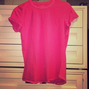 Pink gap t-shirt